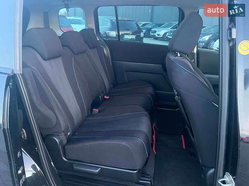 Мінівен Mazda 5 2011 в Львові