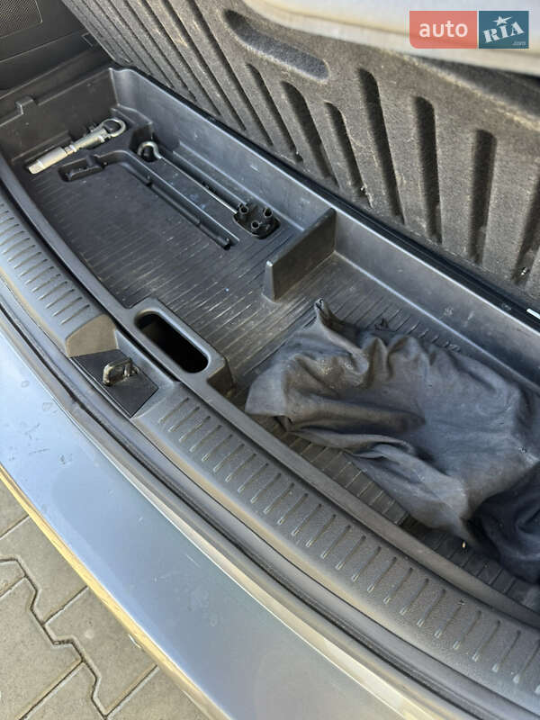 Мінівен Mazda 5 2009 в Калуші