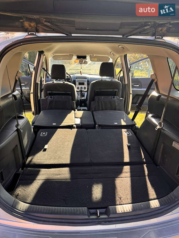 Минивэн Mazda 5 2006 в Косове фото 32 Минивэн Mazda 5 2006 в Косове