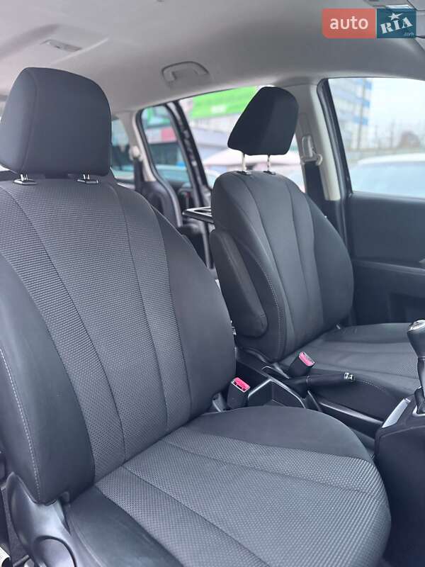 Минивэн Mazda 5 2013 в Киеве