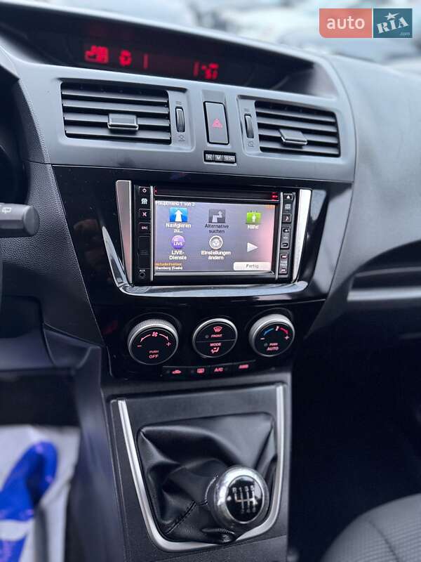 Минивэн Mazda 5 2013 в Киеве