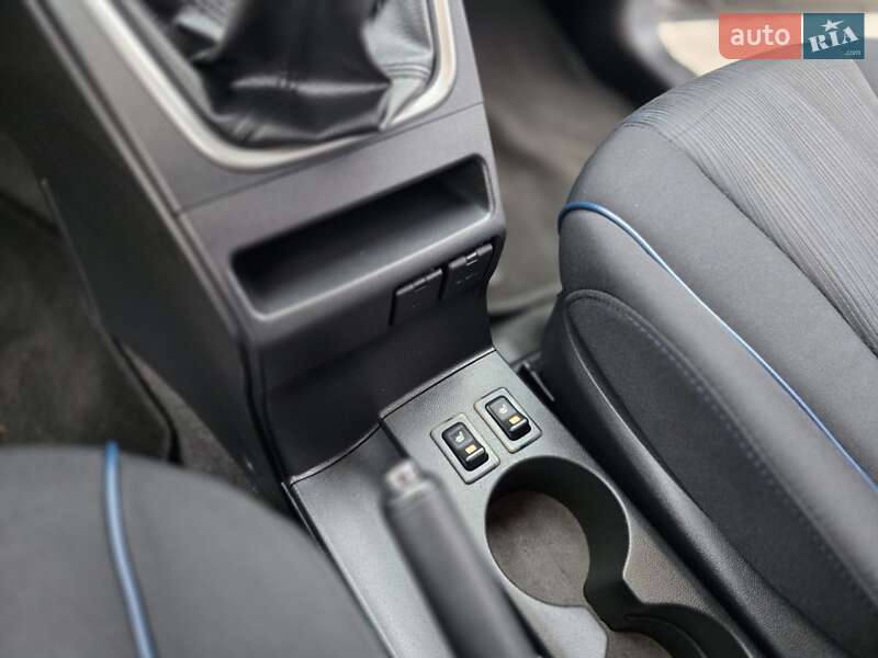 Минивэн Mazda 5 2011 в Луцке