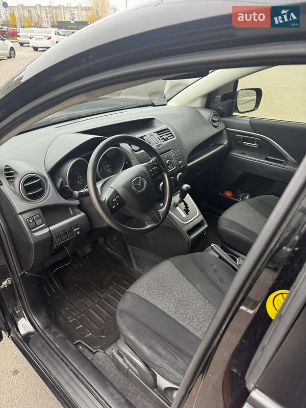 Мінівен Mazda 5 2011 в Києві