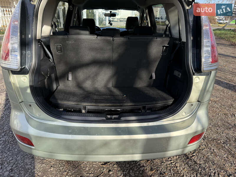 Мінівен Mazda 5 2009 в Києві