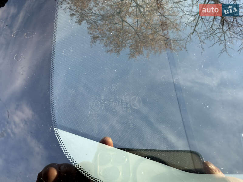 Мінівен Mazda 5 2009 в Києві