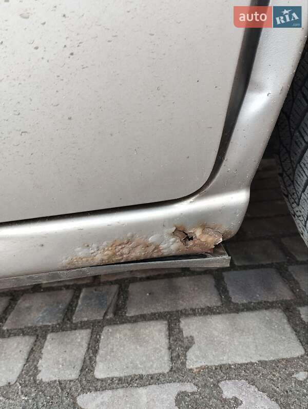 Мінівен Mazda 5 2006 в Рівному фото 18 Мінівен Mazda 5 2006 в Рівному