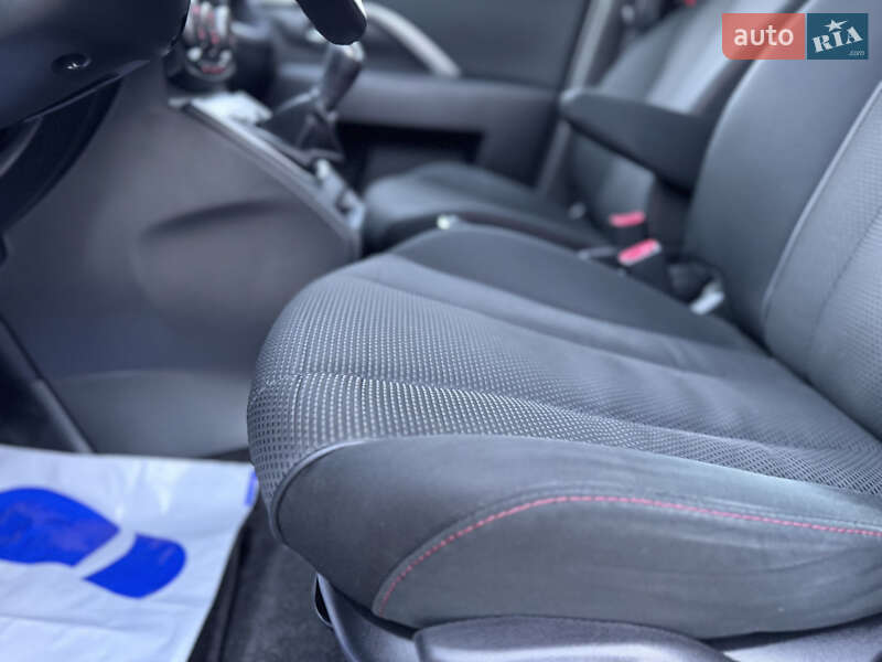 Мінівен Mazda 5 2013 в Києві фото 27 Мінівен Mazda 5 2013 в Києві