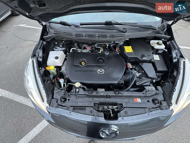 Мінівен Mazda 5 2013 в Києві фото 51 Мінівен Mazda 5 2013 в Києві