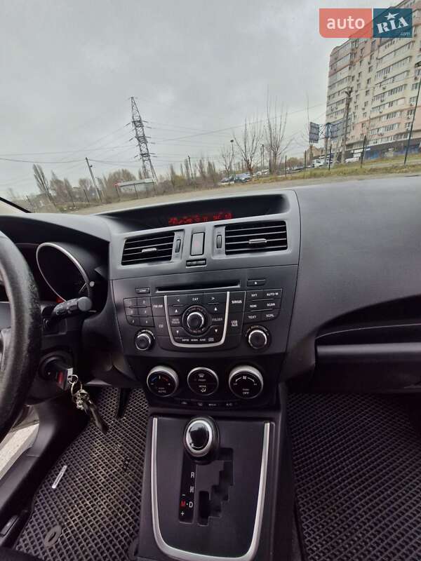 Минивэн Mazda 5 2015 в Киеве