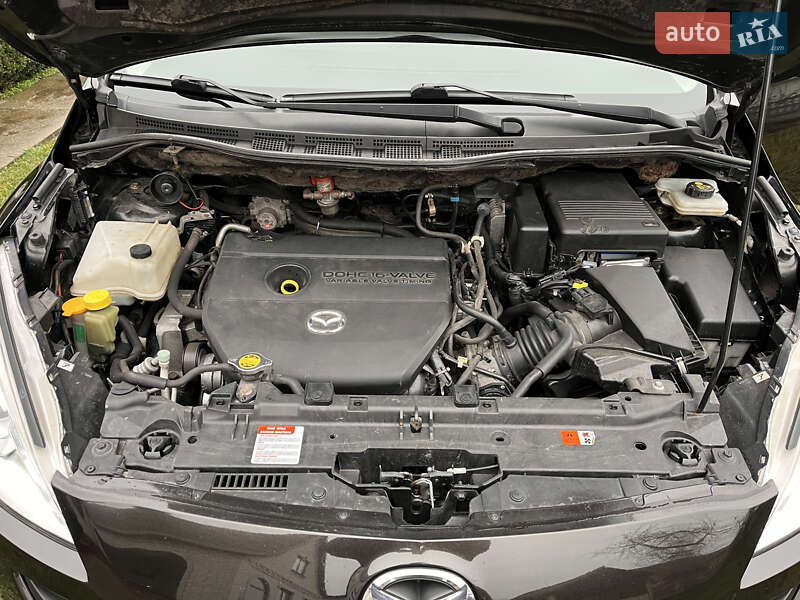 Минивэн Mazda 5 2010 в Киеве