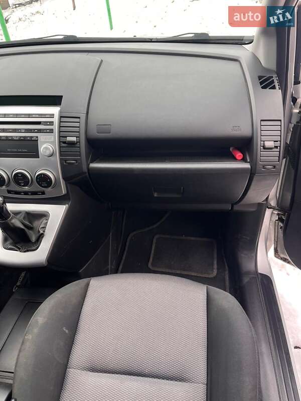 Минивэн Mazda 5 2006 в Луцке