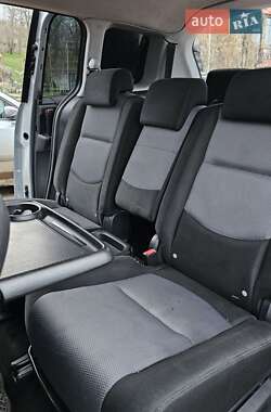Минивэн Mazda 5 2005 в Николаеве