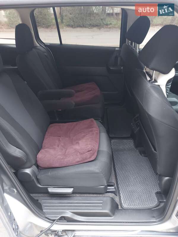 Минивэн Mazda 5 2014 в Ивано-Франковске