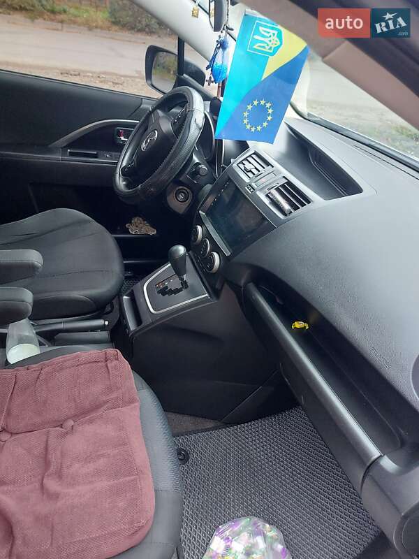 Минивэн Mazda 5 2014 в Ивано-Франковске