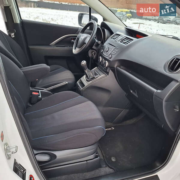 Минивэн Mazda 5 2010 в Луцке