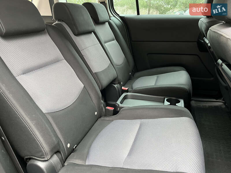 Минивэн Mazda 5 2007 в Дрогобыче