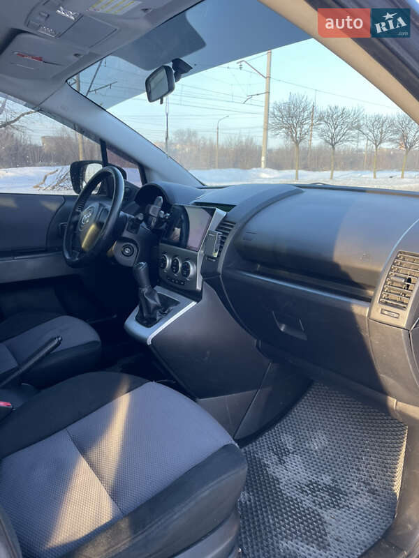 Минивэн Mazda 5 2007 в Запорожье