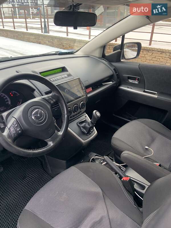 Минивэн Mazda 5 2009 в Киеве