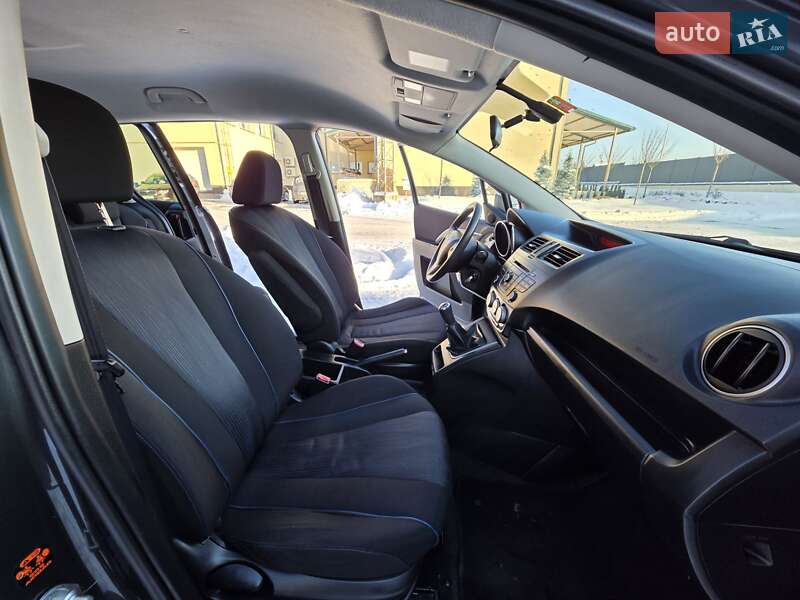 Минивэн Mazda 5 2011 в Луцке