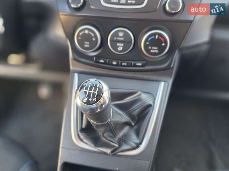 Минивэн Mazda 5 2011 в Луцке