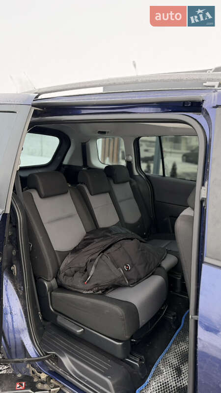 Минивэн Mazda 5 2005 в Ивано-Франковске