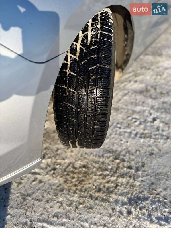 Мінівен Mazda 5 2007 в Луцьку