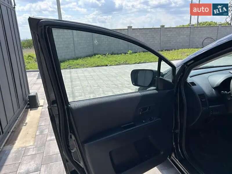 Минивэн Mazda 5 2009 в Ровно