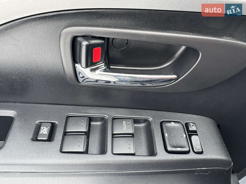 Мінівен Mazda 5 2013 в Києві фото 27 Мінівен Mazda 5 2013 в Києві