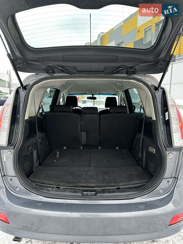 Минивэн Mazda 5 2008 в Киеве