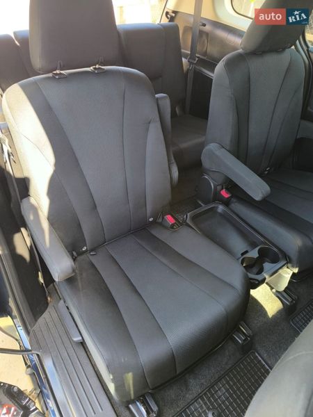 Минивэн Mazda 5 2014 в Черновцах