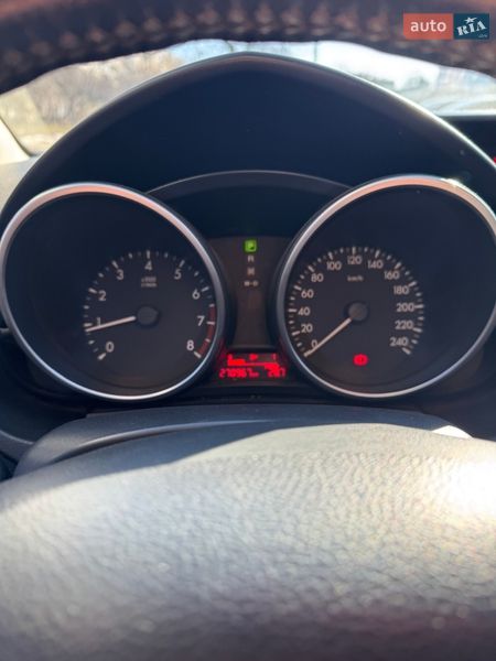 Минивэн Mazda 5 2011 в Харькове