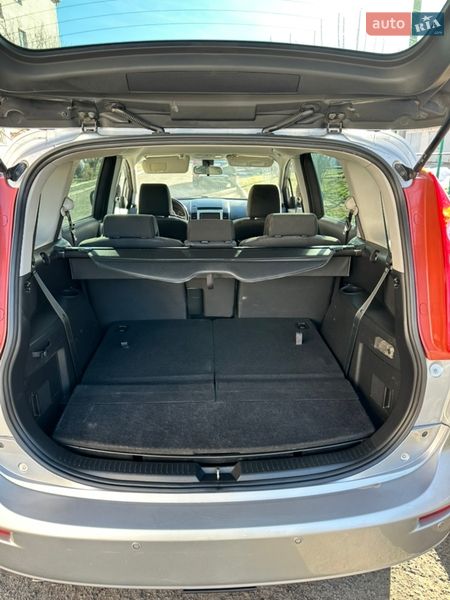 Минивэн Mazda 5 2006 в Киеве