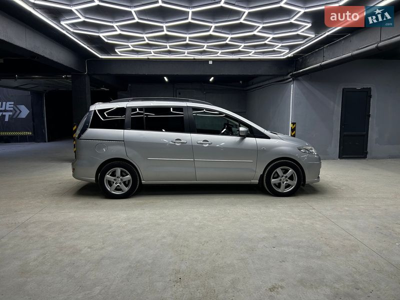Минивэн Mazda 5 2009 в Черновцах