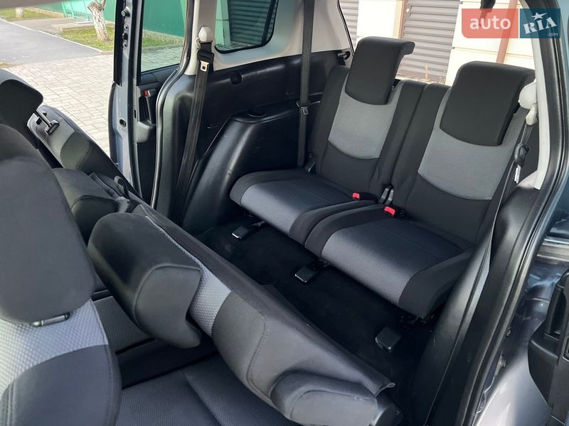 Мінівен Mazda 5 2007 в Ізмаїлі