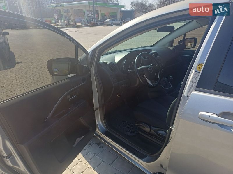 Минивэн Mazda 5 2015 в Ивано-Франковске