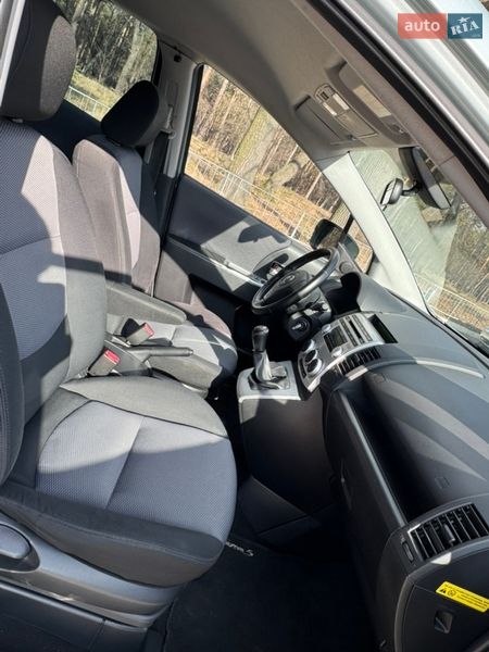 Минивэн Mazda 5 2006 в Киеве