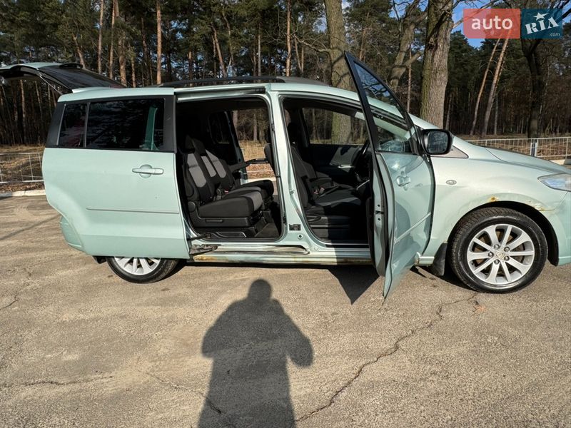 Минивэн Mazda 5 2006 в Киеве