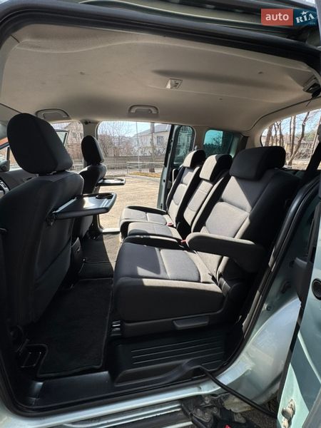 Минивэн Mazda 5 2006 в Киеве