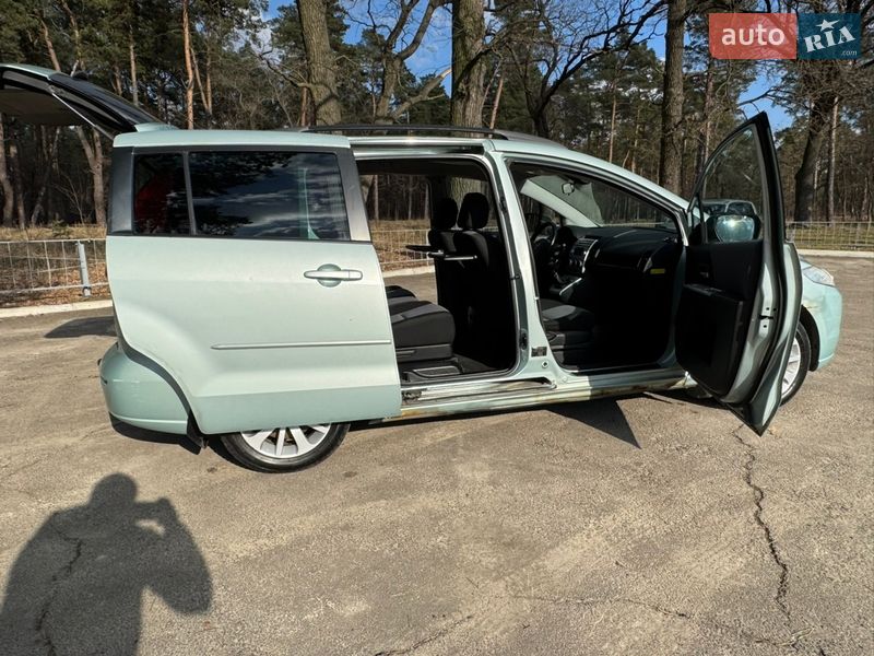 Минивэн Mazda 5 2006 в Киеве