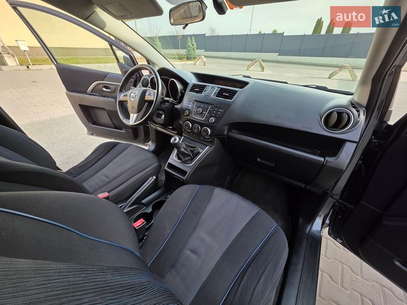 Минивэн Mazda 5 2011 в Луцке