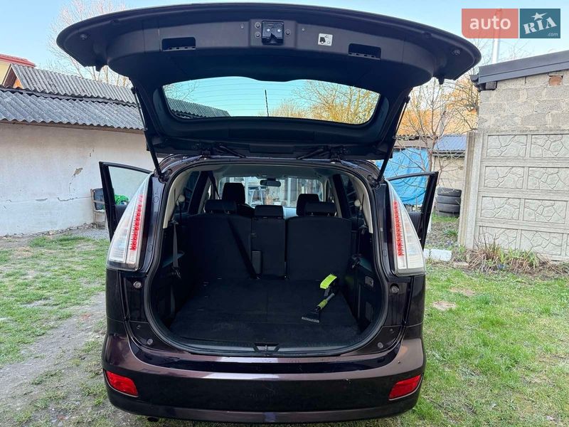 Мінівен Mazda 5 2009 в Львові