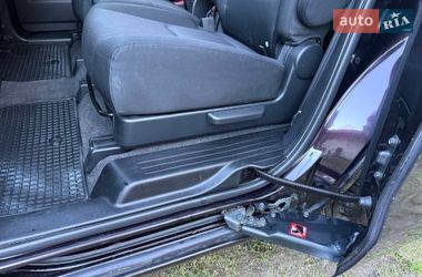Мінівен Mazda 5 2009 в Львові