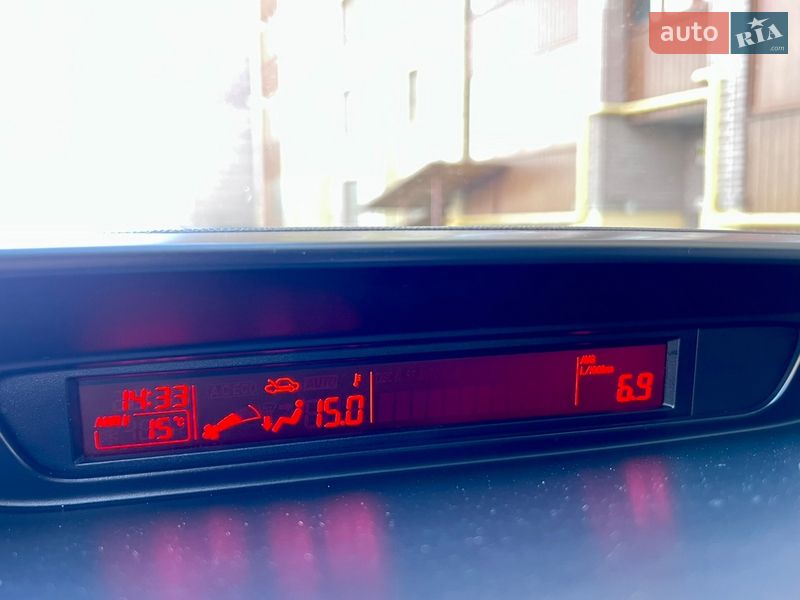 Мінівен Mazda 5 2011 в Тернополі фото 25 Мінівен Mazda 5 2011 в Тернополі