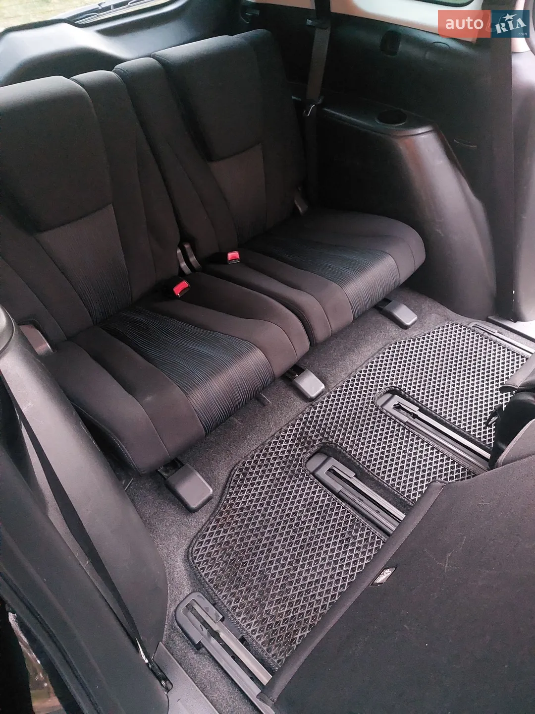2011 Mazda 5 - мініатюра 14