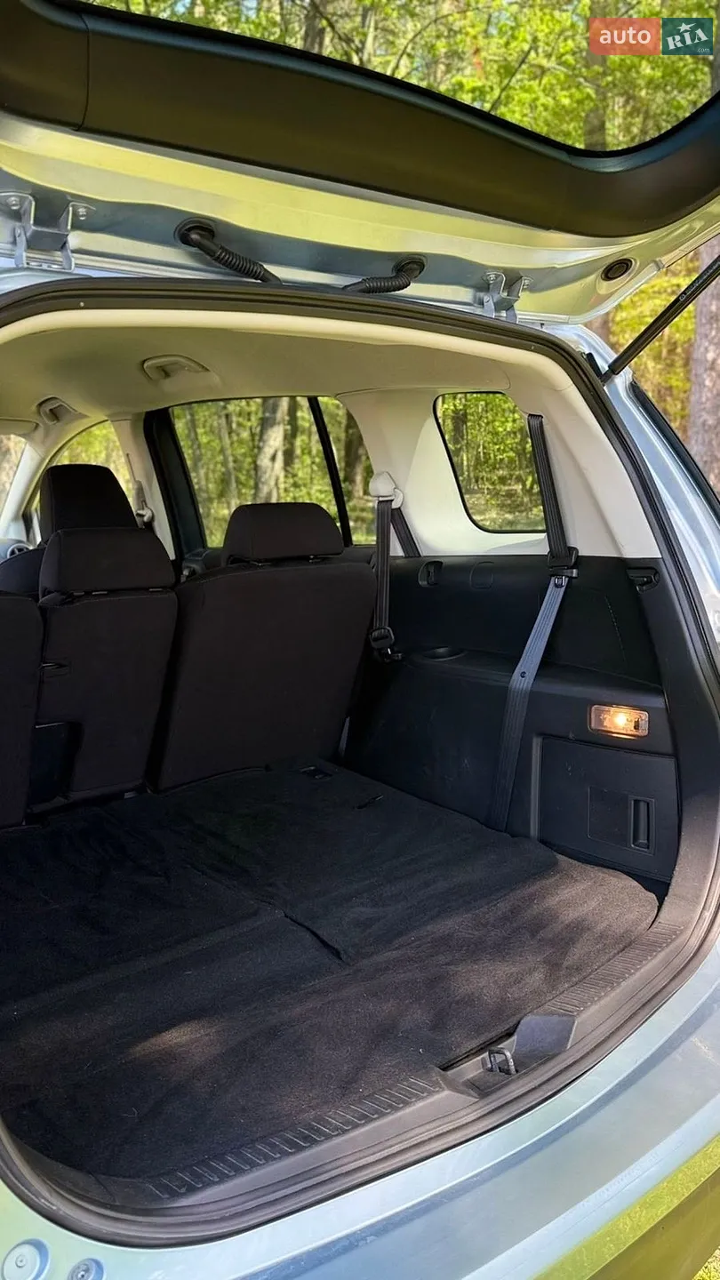 2010 Mazda 5 - мініатюра 39