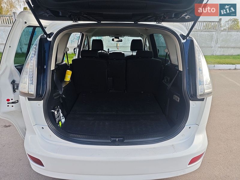 Минивэн Mazda 5 2010 в Прилуках