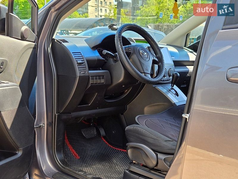 Мінівен Mazda 5 2010 в Києві