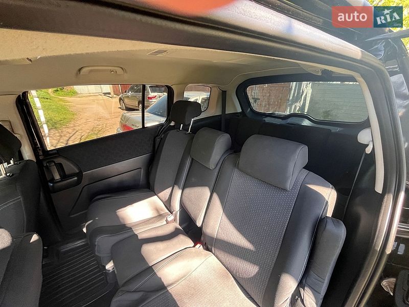 Мінівен Mazda 5 2008 в Самборі