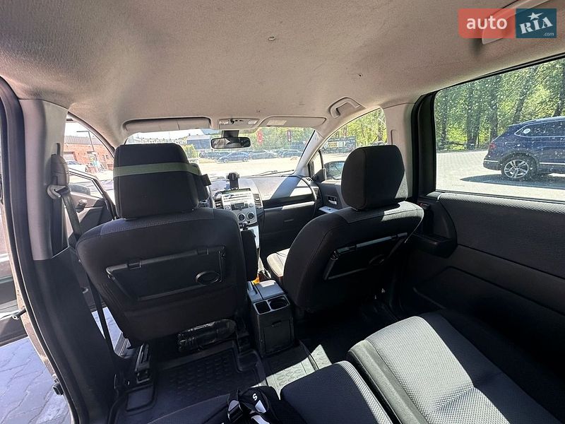 Минивэн Mazda 5 2006 в Хмельницком