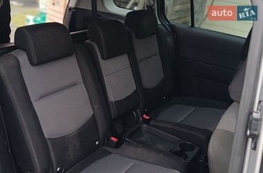 Минивэн Mazda 5 2005 в Киеве